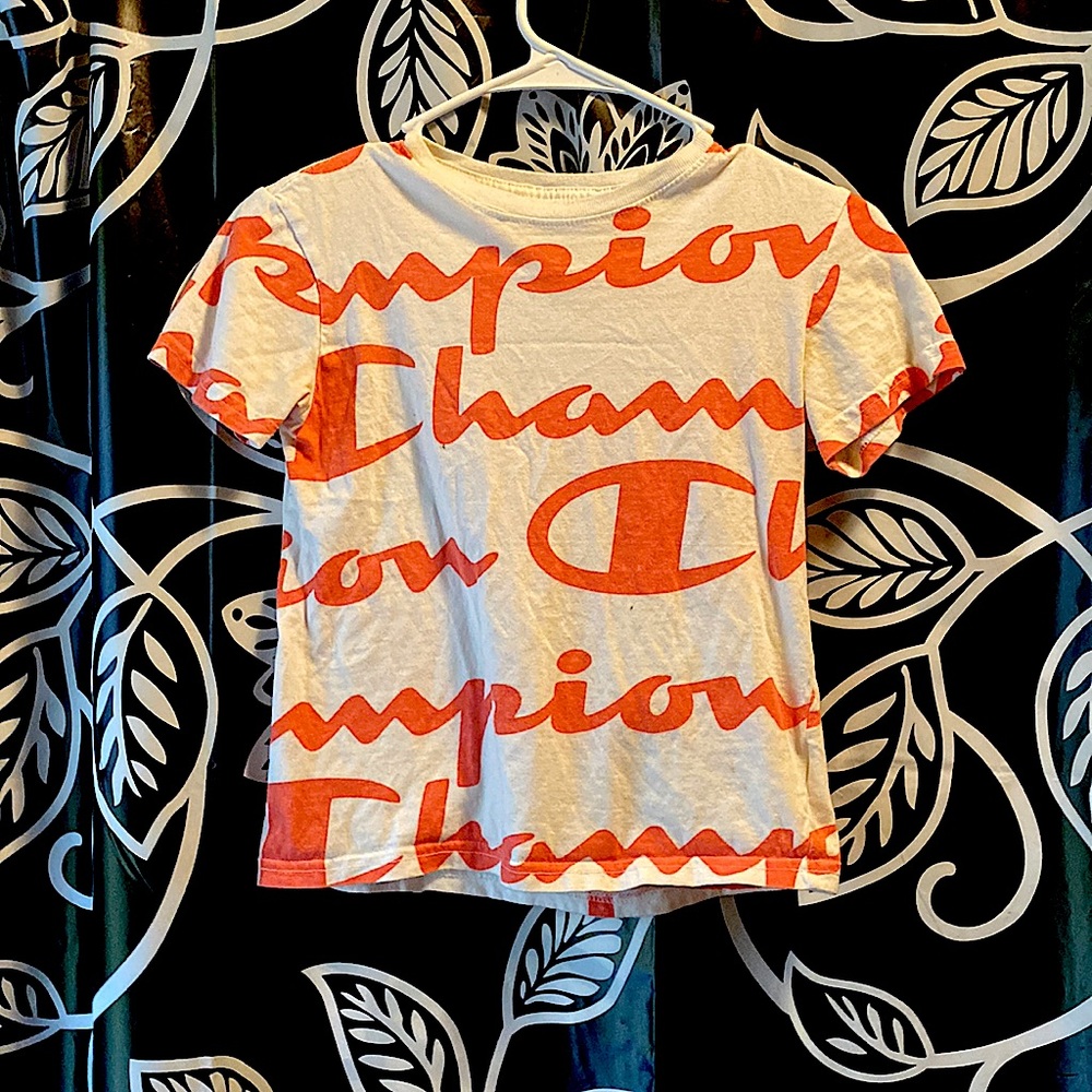 Small cropped champion shirt